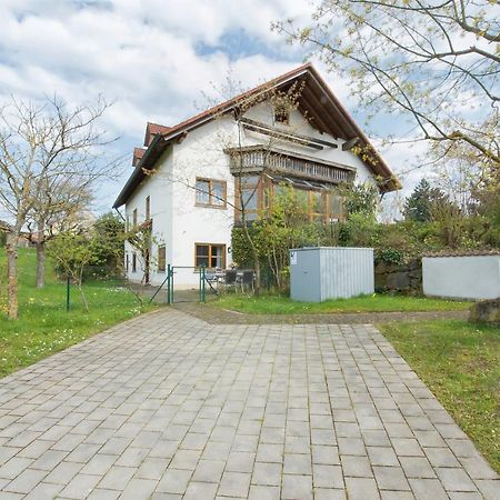 Apartamento Iris-Ferien Mit Hund Walsdorf  Exterior foto
