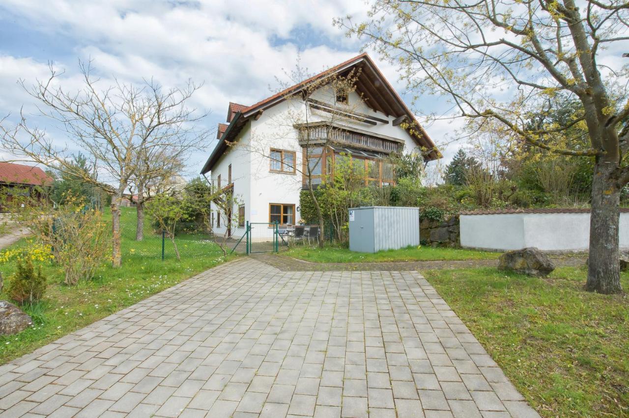 Apartamento Iris-Ferien Mit Hund Walsdorf  Exterior foto